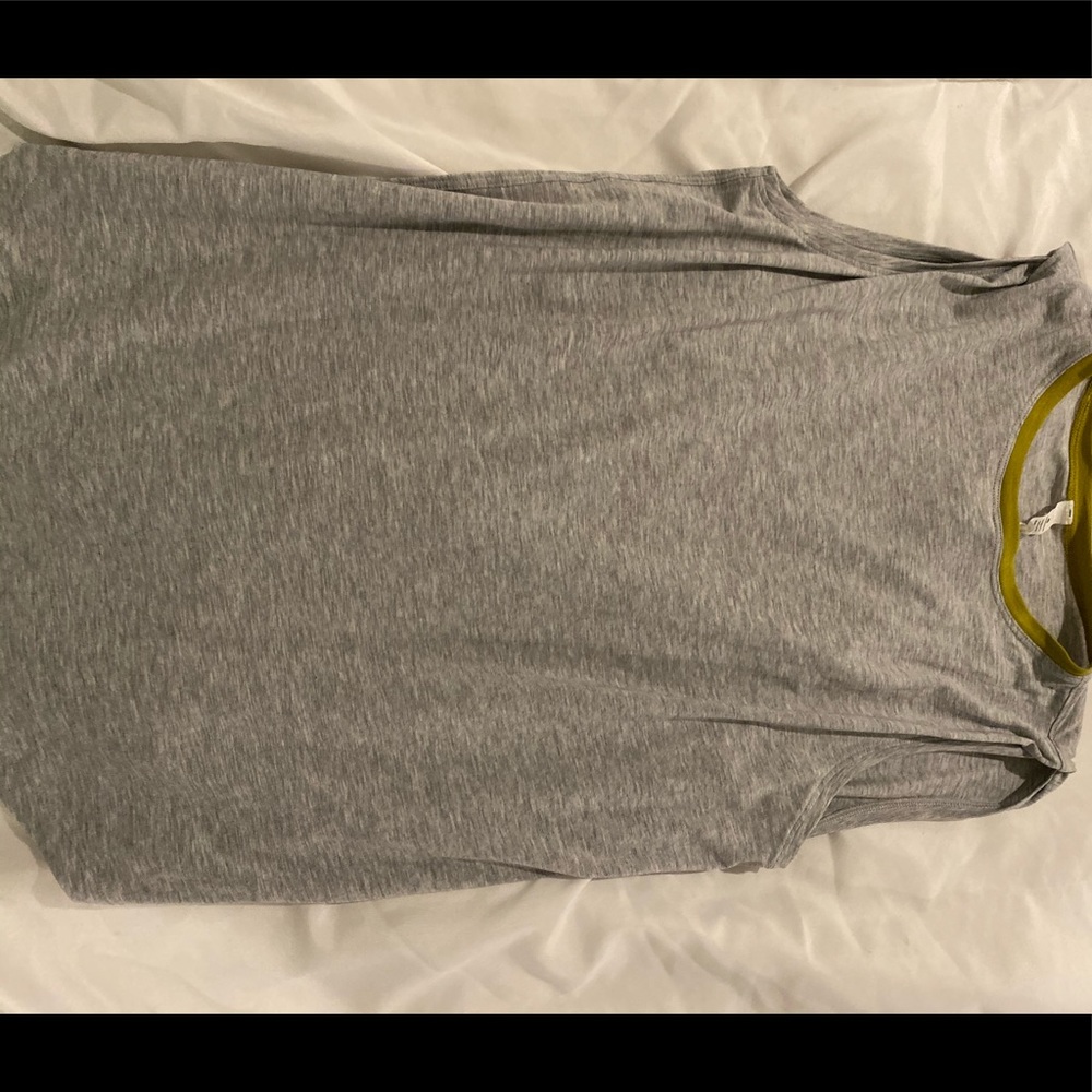 Lulu lemon top